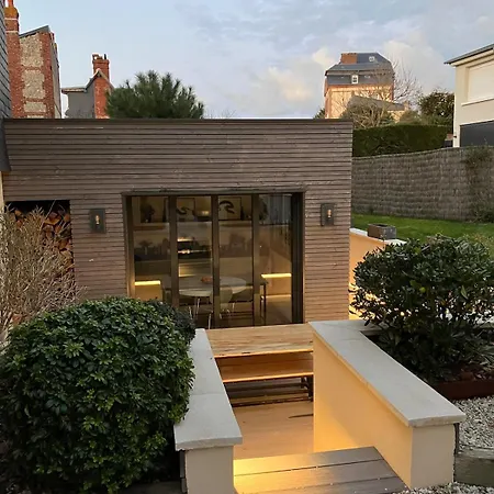 Charme Et Jardin , à 200 Mètres Villerville