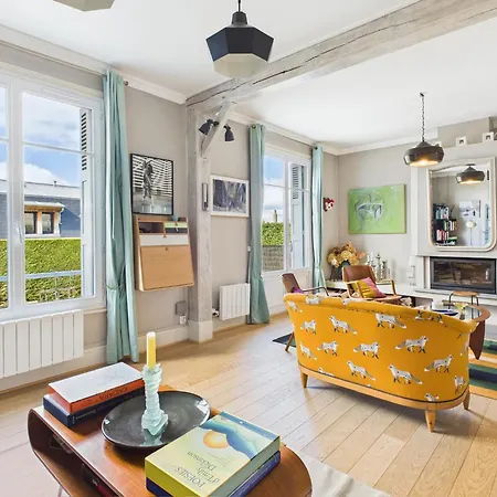 Villa Charme Et Jardin , à 200 Mètres