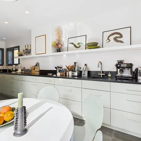 Charme Et Jardin , A 200 Metres Villa