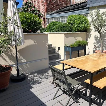 ヴィラ Charme Et Jardin , A 200 Metres ヴィレルヴィル