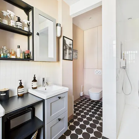 Villa Charme Et Jardin , A 200 Metres *