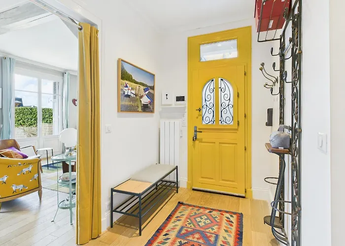 Villa Charme Et Jardin , A 200 Metres