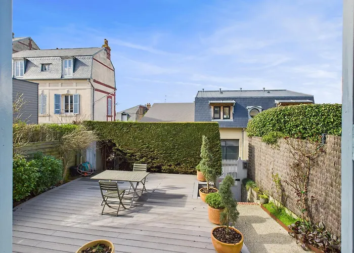 Villa Charme Et Jardin , A 200 Metres *