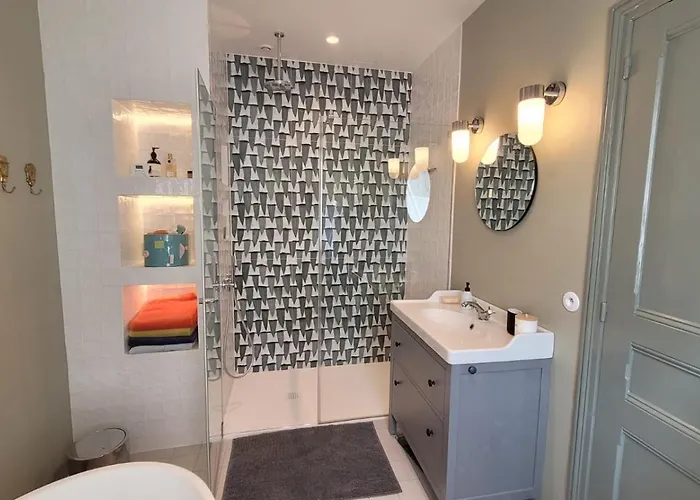 Villa Charme Et Jardin , A 200 Metres Villerville