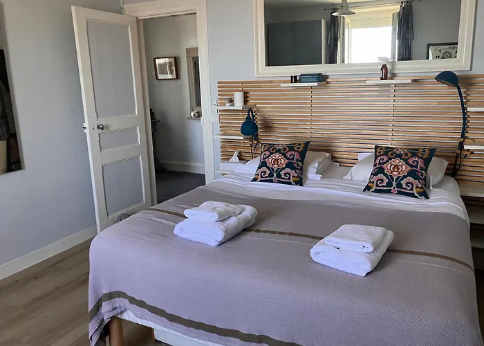 Charme Et Jardin , A 200 Metres Villa