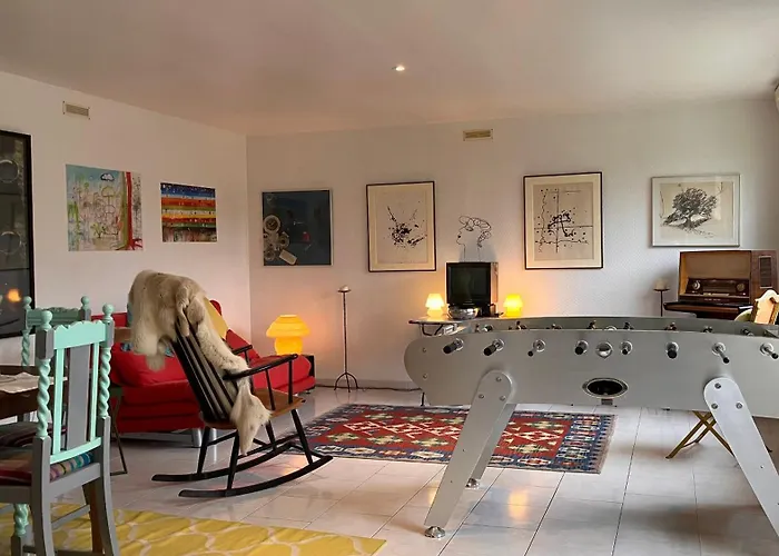 Charme Et Jardin , A 200 Metres